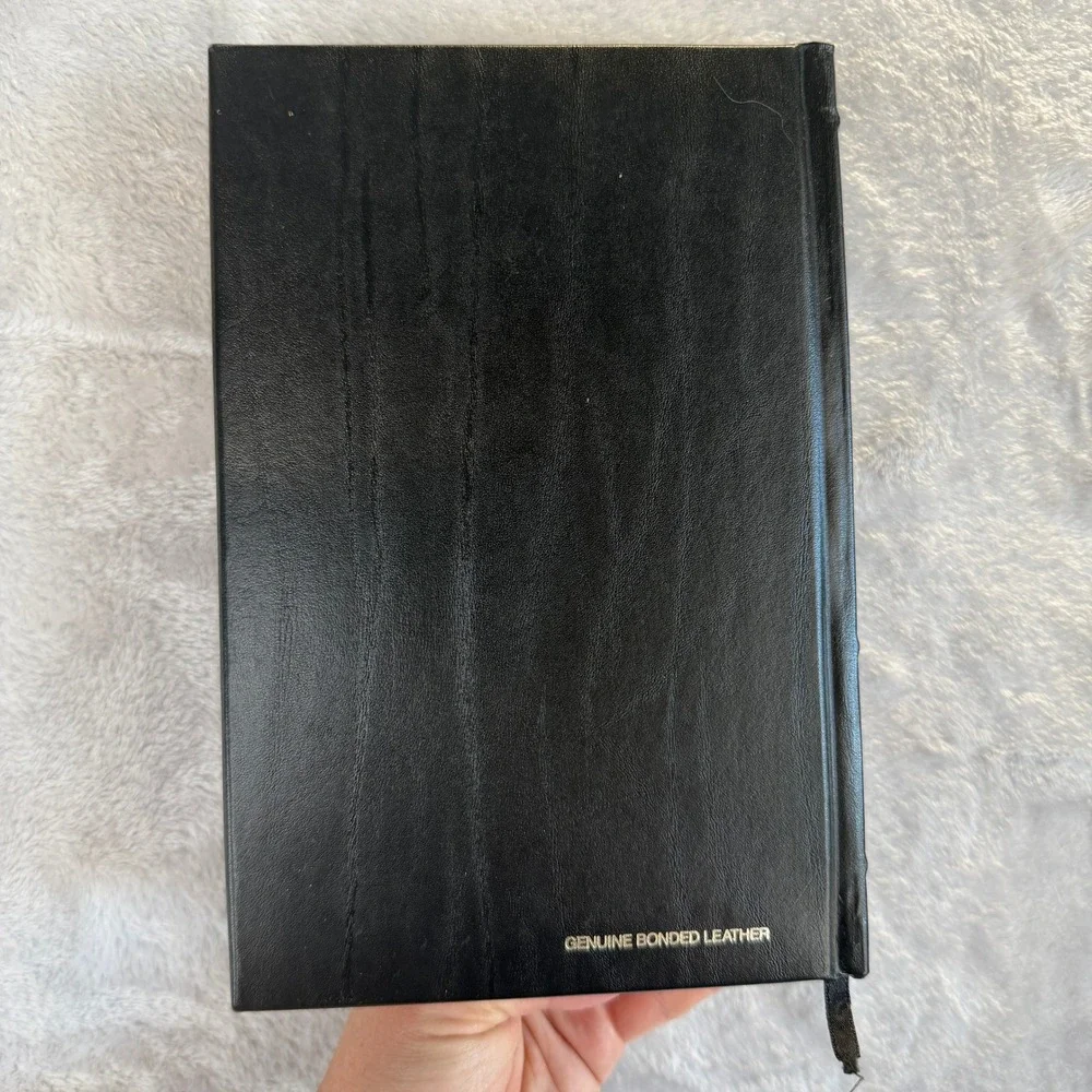 The More Than Complete Hitchhikers Guide Douglas Adams Unabridged Hardcover‎
